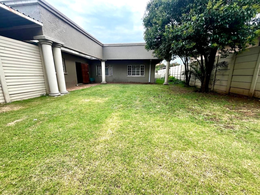 4 Bedroom Property for Sale in Comet Gauteng