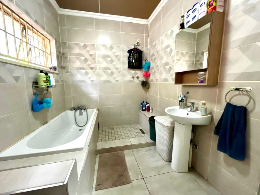 3 Bedroom Property for Sale in Solheim Gauteng