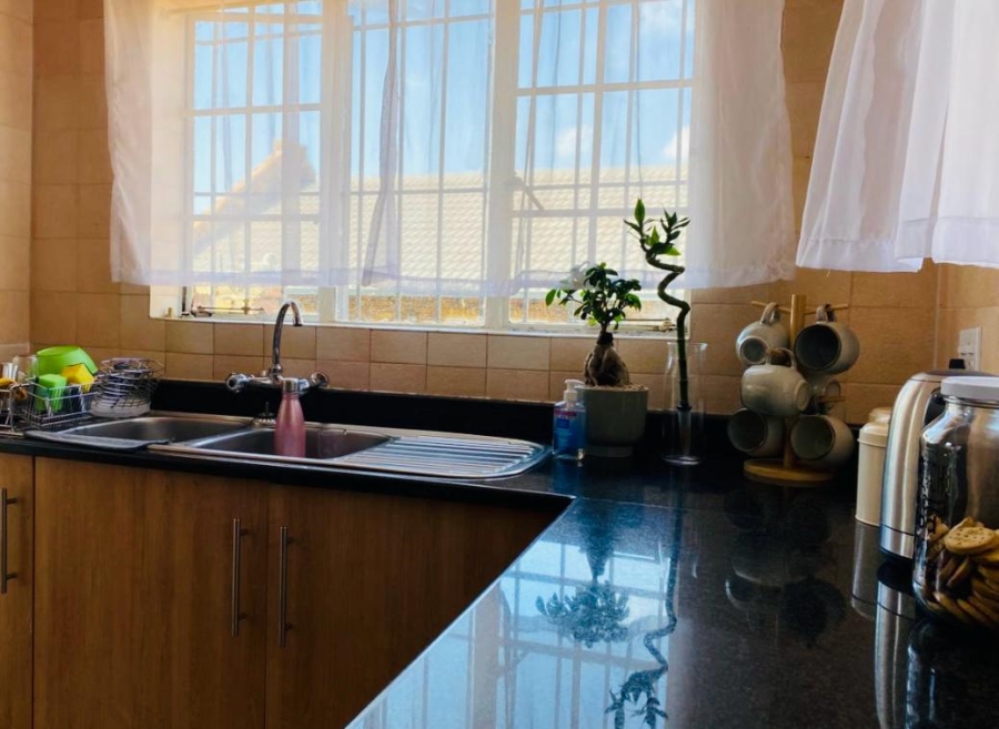 3 Bedroom Property for Sale in Noordheuwel Gauteng