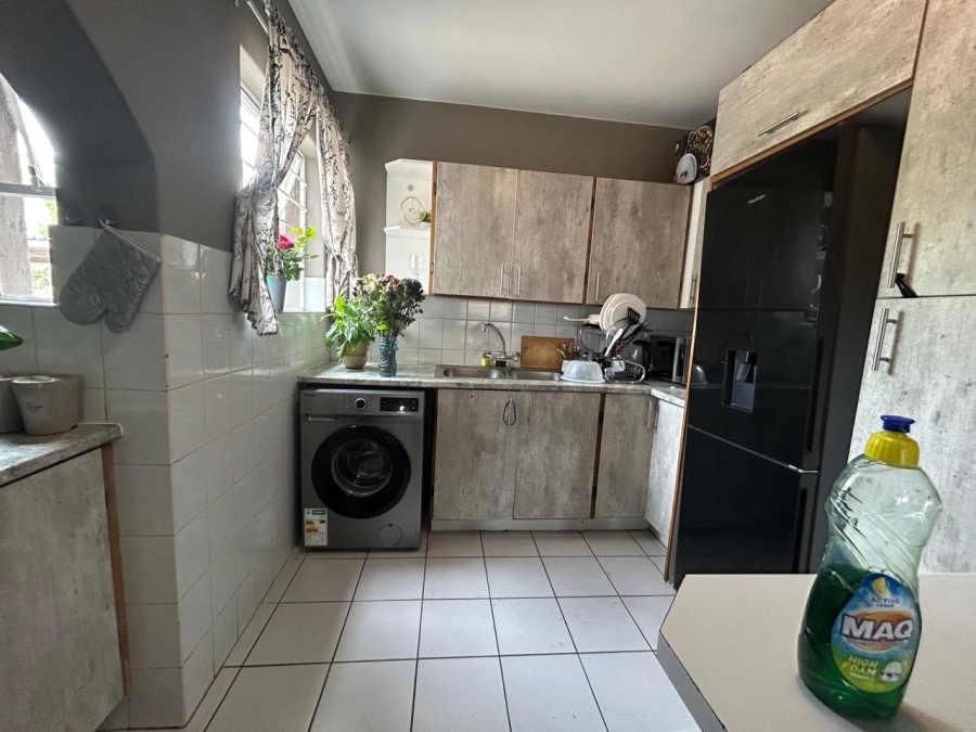 2 Bedroom Property for Sale in Roodekrans Gauteng