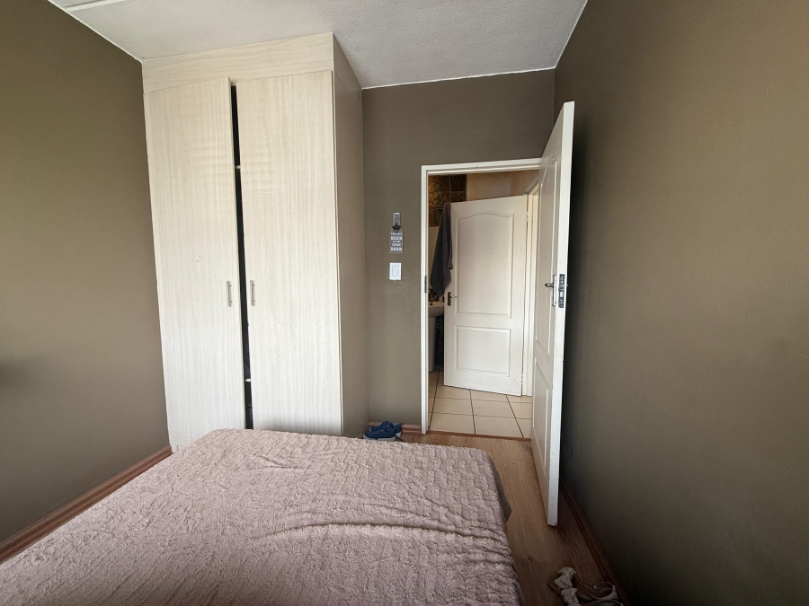 2 Bedroom Property for Sale in Honeydew Gauteng