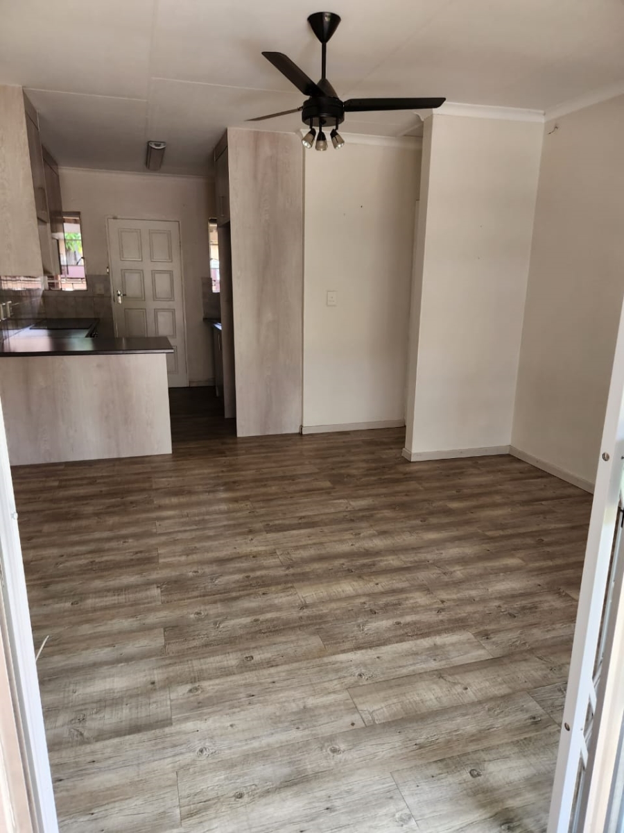 2 Bedroom Property for Sale in Wilgeheuwel Gauteng