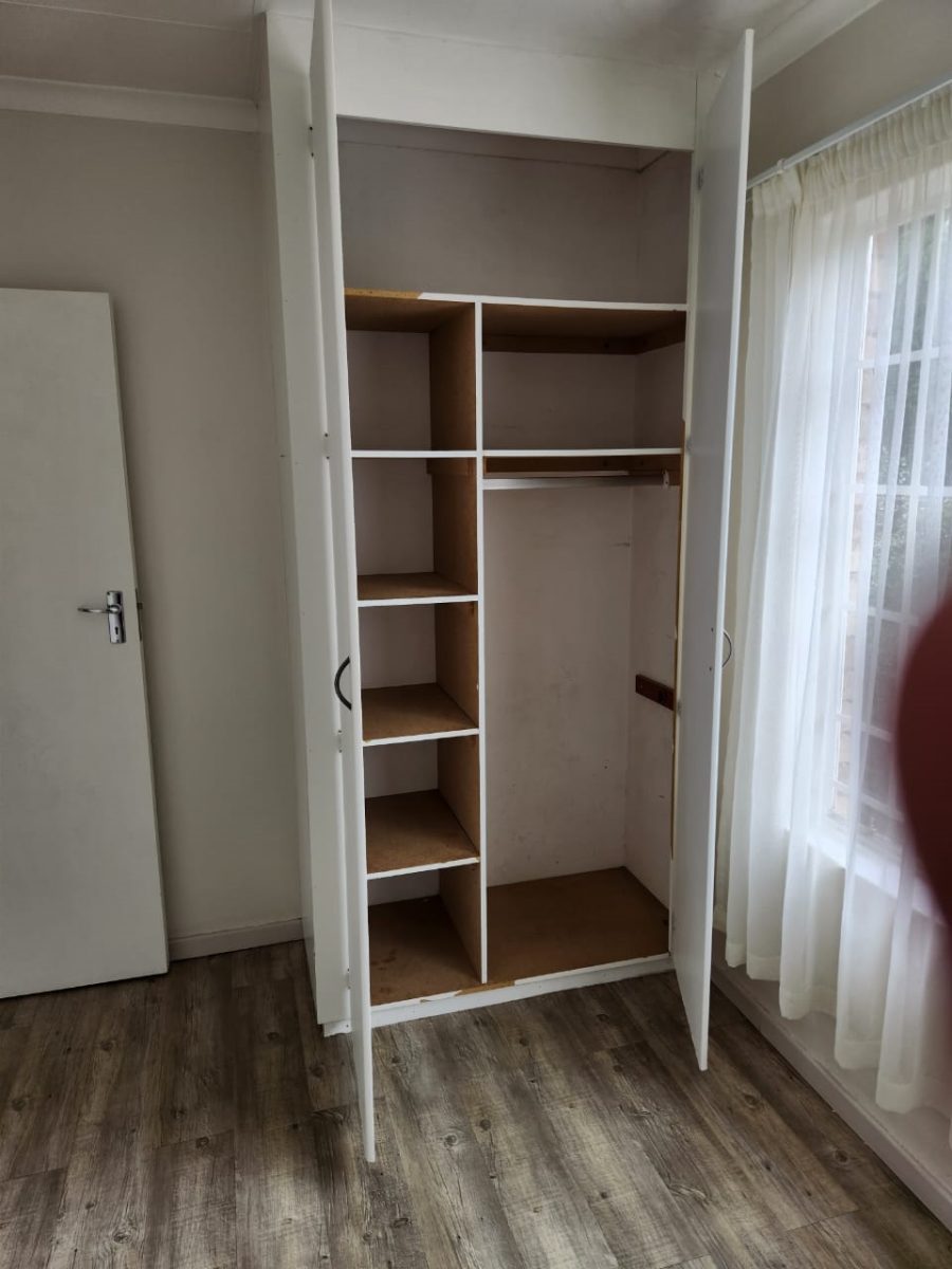 2 Bedroom Property for Sale in Wilgeheuwel Gauteng