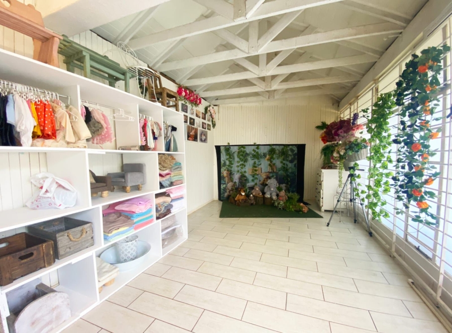 6 Bedroom Property for Sale in Northvale A H Gauteng