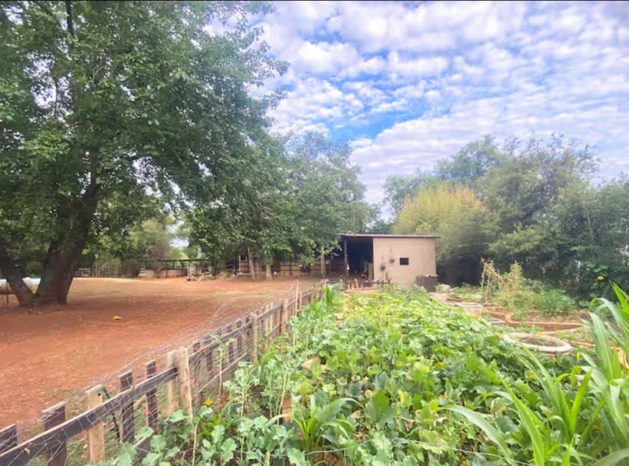 6 Bedroom Property for Sale in Northvale A H Gauteng