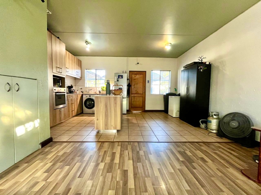 2 Bedroom Property for Sale in Greenstone Hill Gauteng