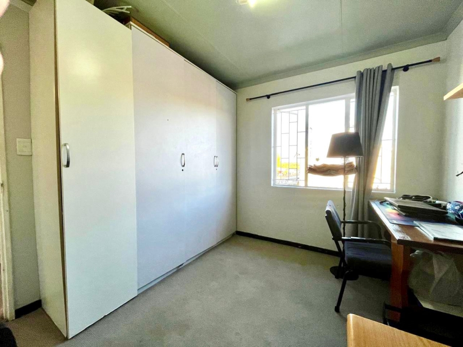 2 Bedroom Property for Sale in Greenstone Hill Gauteng