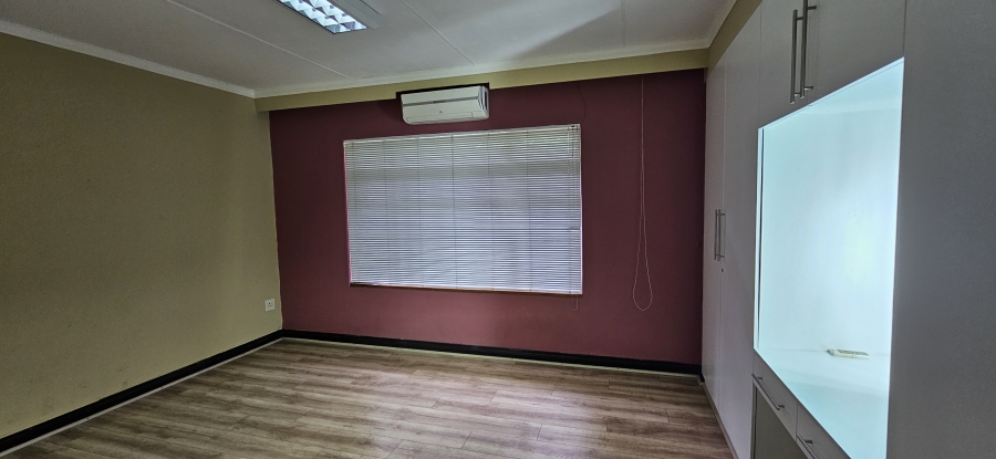 3 Bedroom Property for Sale in Three Rivers Proper Gauteng