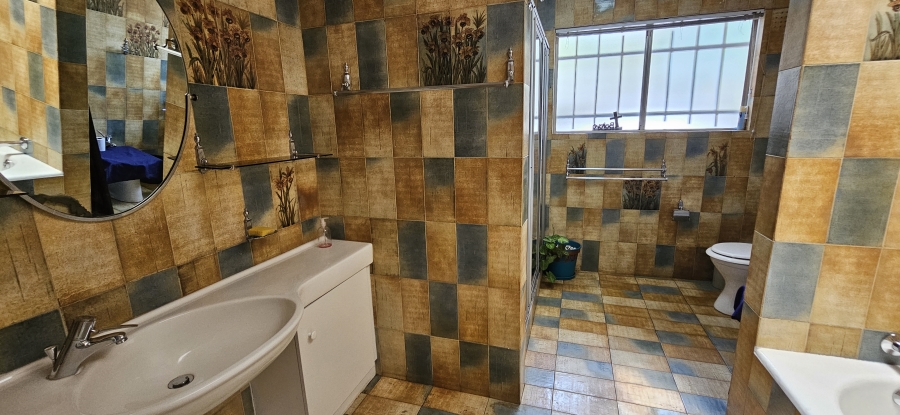 3 Bedroom Property for Sale in Three Rivers Proper Gauteng