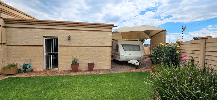 3 Bedroom Property for Sale in Arcon Park Gauteng