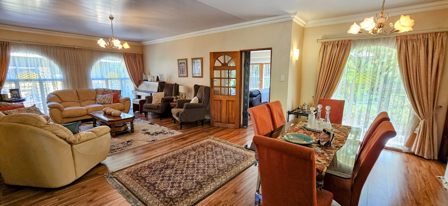 4 Bedroom Property for Sale in Three Rivers Proper Gauteng