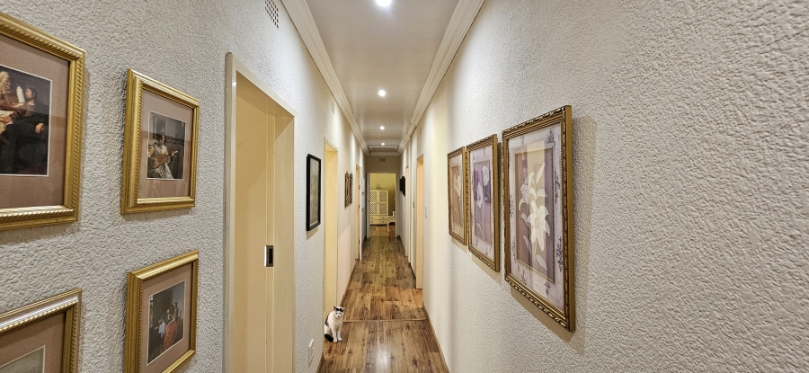 4 Bedroom Property for Sale in Three Rivers Proper Gauteng