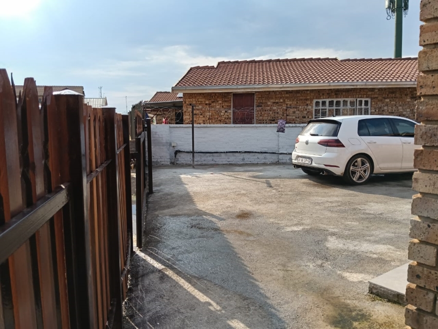 3 Bedroom Property for Sale in Westergloor Gauteng
