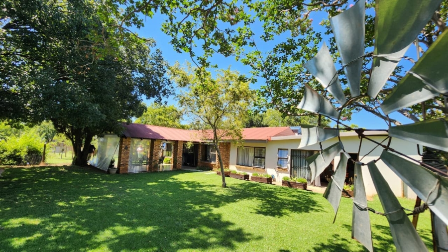3 Bedroom Property for Sale in Zwavelpoort Gauteng