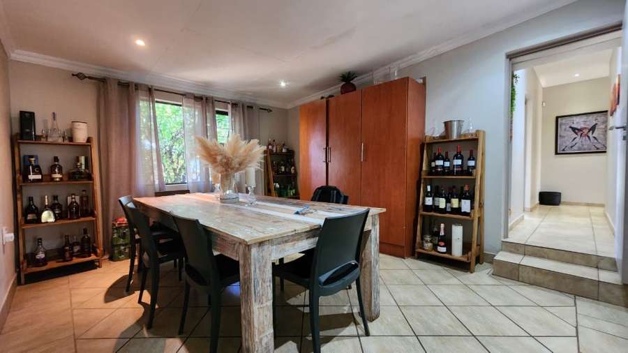 3 Bedroom Property for Sale in Zwavelpoort Gauteng