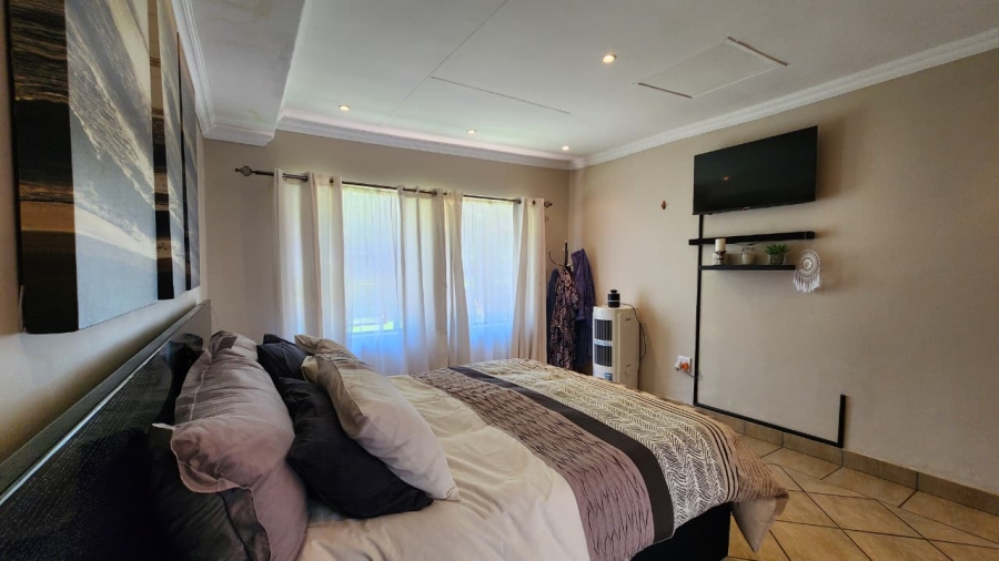 3 Bedroom Property for Sale in Zwavelpoort Gauteng