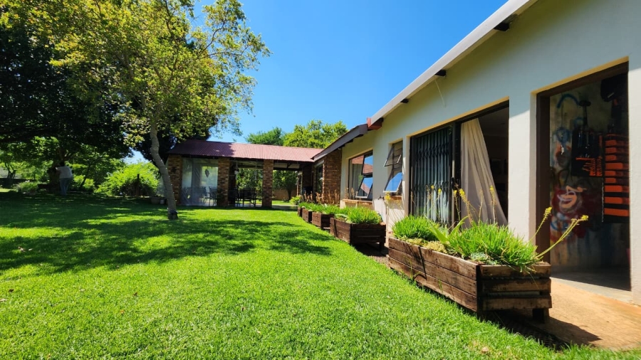 3 Bedroom Property for Sale in Zwavelpoort Gauteng
