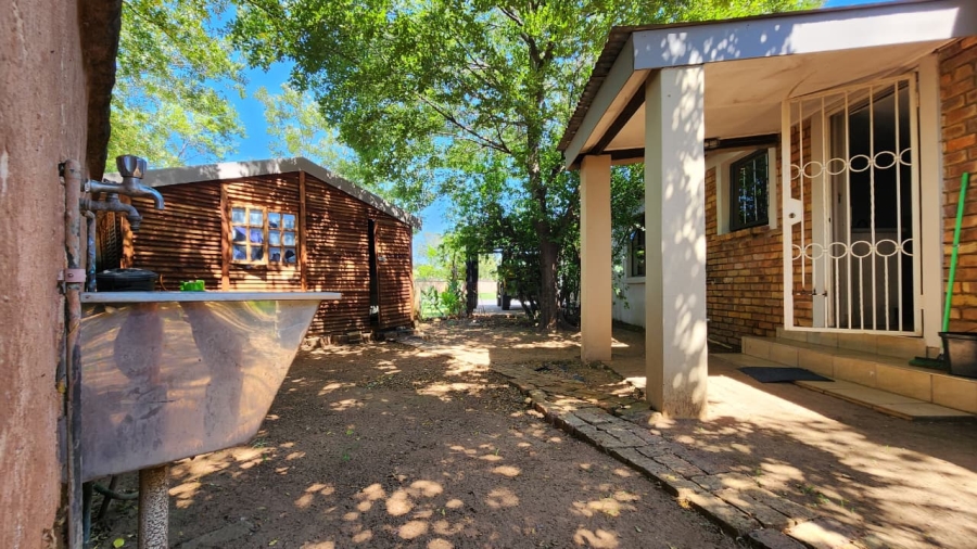 3 Bedroom Property for Sale in Zwavelpoort Gauteng