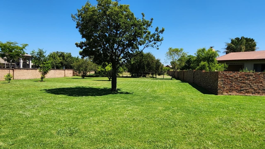 3 Bedroom Property for Sale in Zwavelpoort Gauteng