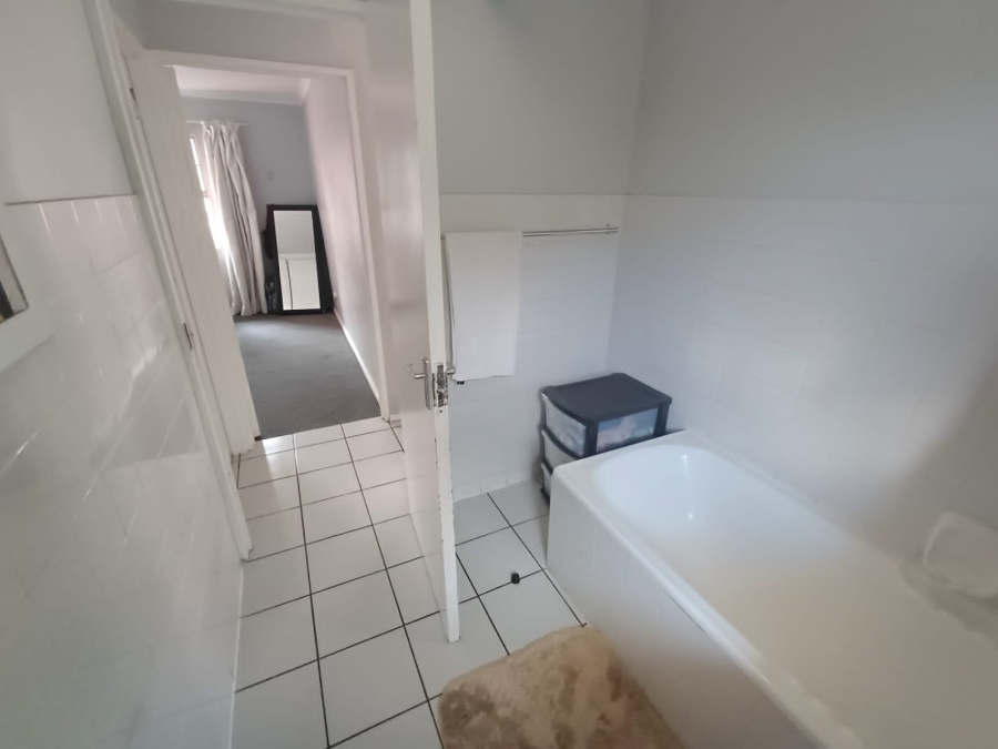 To Let 2 Bedroom Property for Rent in Meyersdal Gauteng