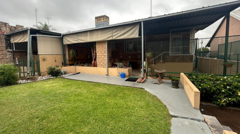 3 Bedroom Property for Sale in South Crest Gauteng
