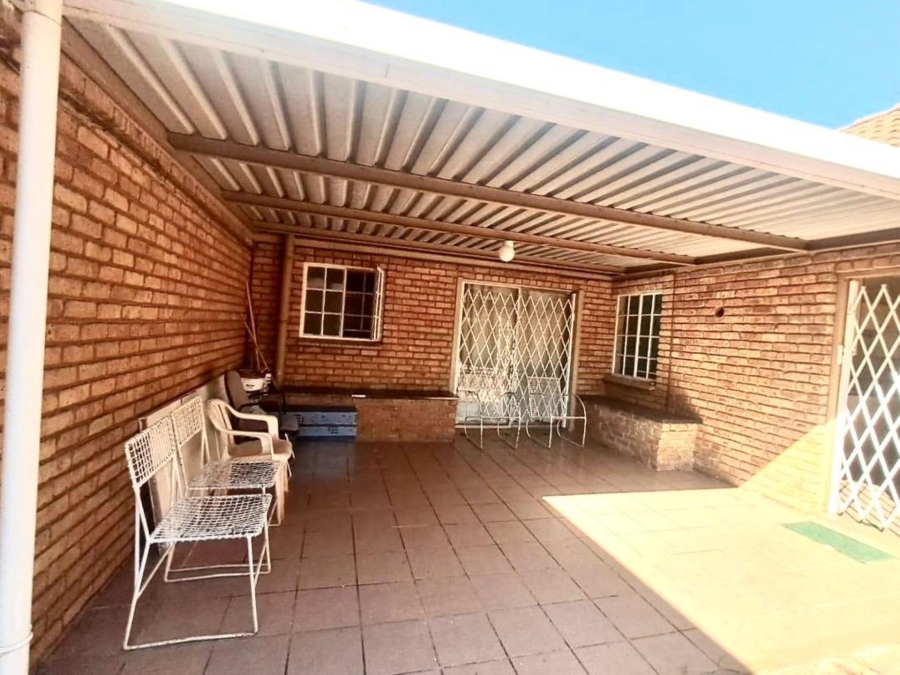 3 Bedroom Property for Sale in Newlands Gauteng
