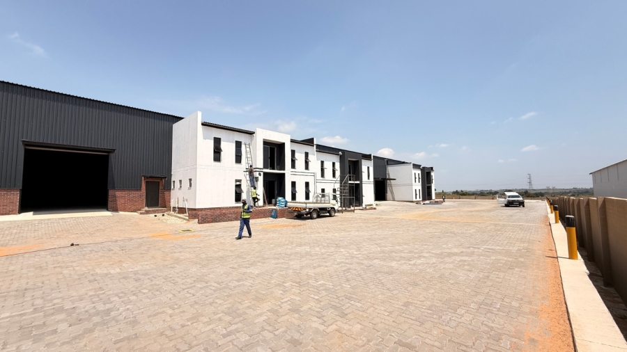 Commercial Property for Sale in Knoppieslaagte Gauteng