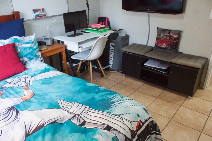 3 Bedroom Property for Sale in Glen Marais Gauteng