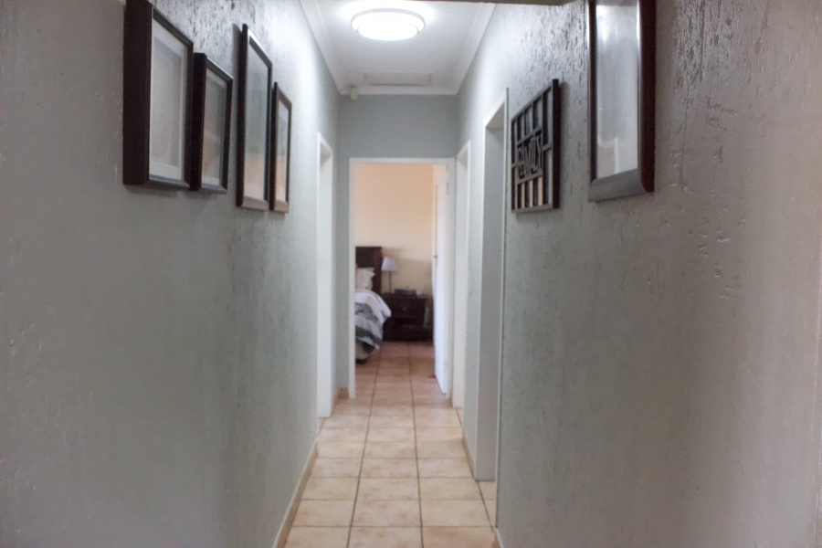 3 Bedroom Property for Sale in Glen Marais Gauteng