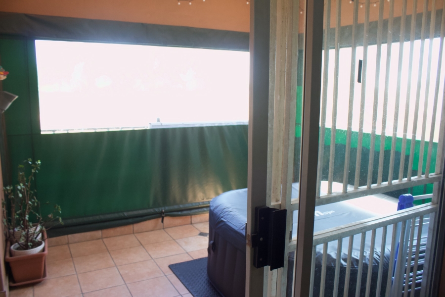 3 Bedroom Property for Sale in Glen Marais Gauteng