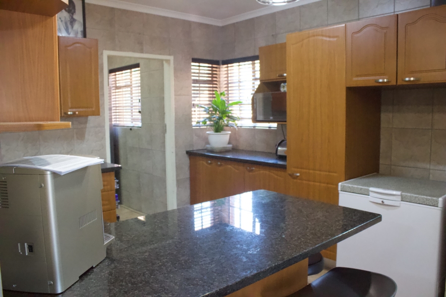 3 Bedroom Property for Sale in Glen Marais Gauteng