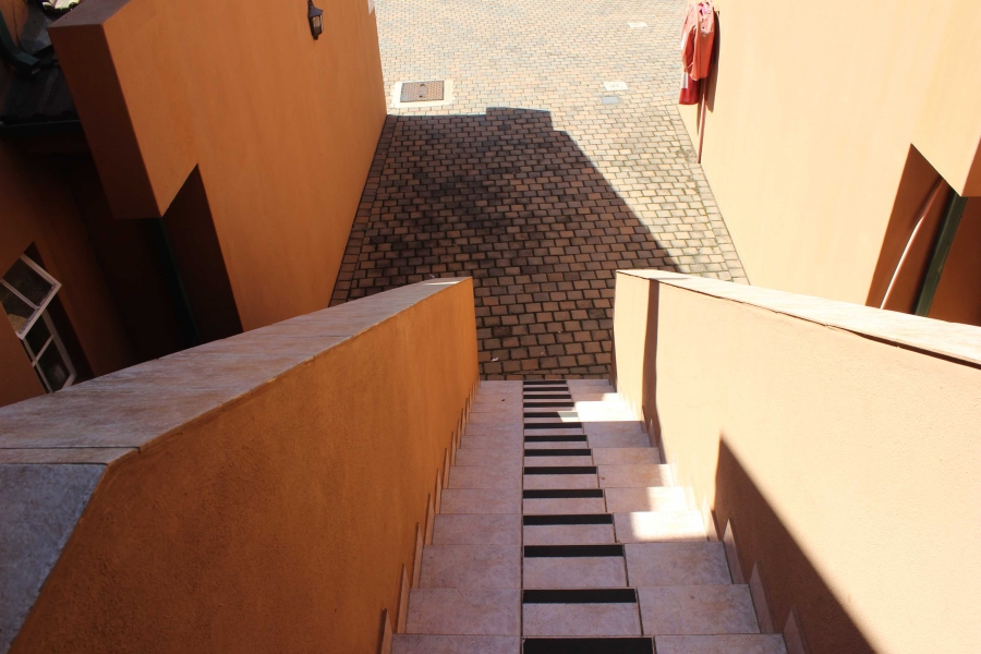 3 Bedroom Property for Sale in Glen Marais Gauteng