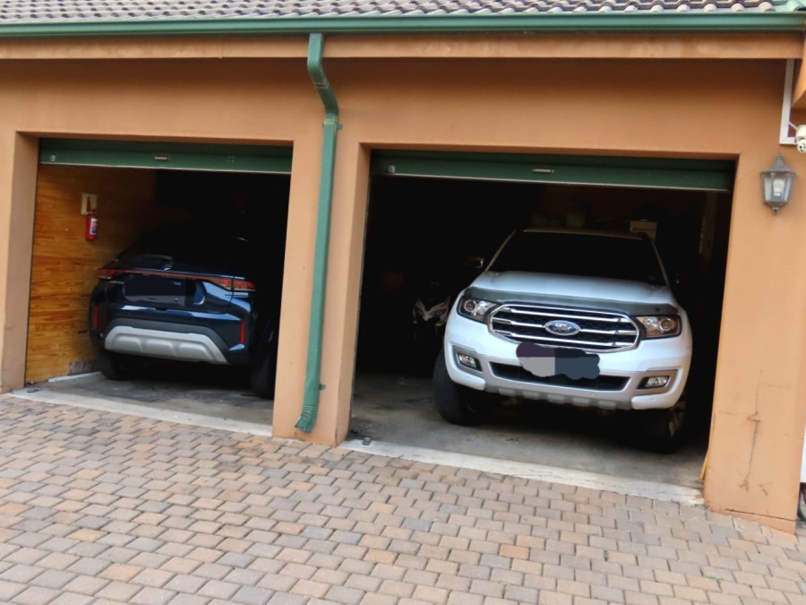 3 Bedroom Property for Sale in Glen Marais Gauteng