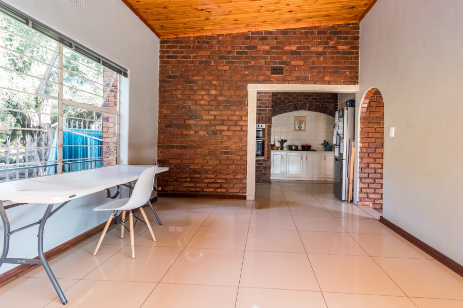 4 Bedroom Property for Sale in Helderkruin Gauteng