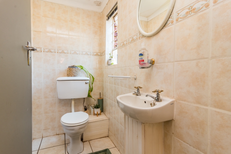 4 Bedroom Property for Sale in Helderkruin Gauteng