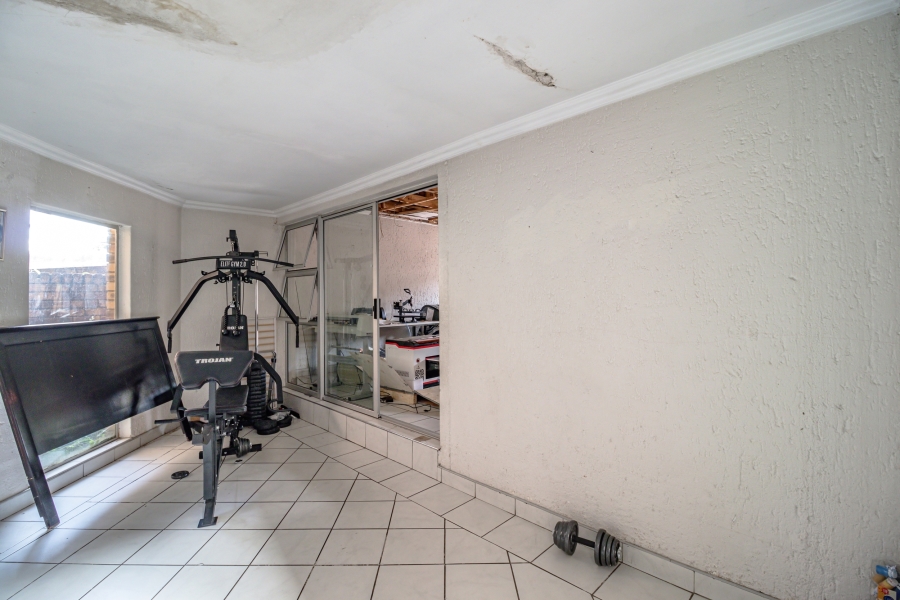 3 Bedroom Property for Sale in Buccleuch Gauteng