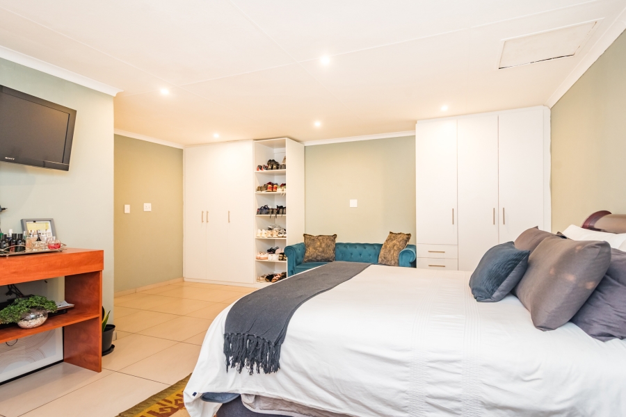 3 Bedroom Property for Sale in Noordheuwel Gauteng