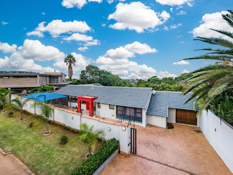 3 Bedroom Property for Sale in Noordheuwel Gauteng