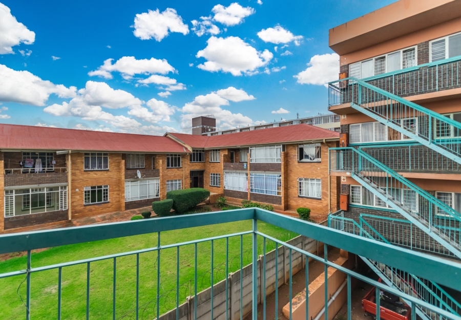 2 Bedroom Property for Sale in Florida Gauteng