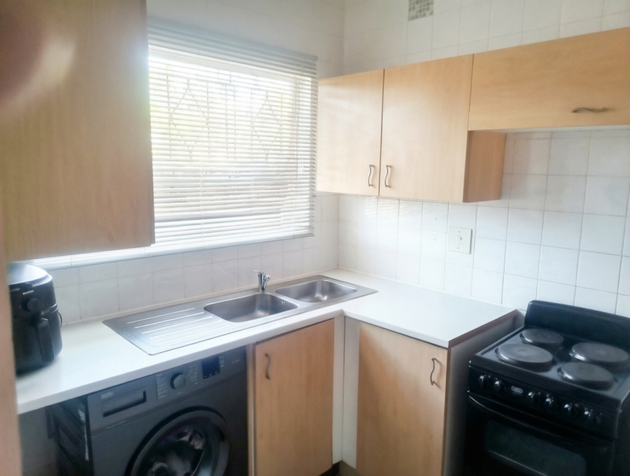 2 Bedroom Property for Sale in Buccleuch Gauteng