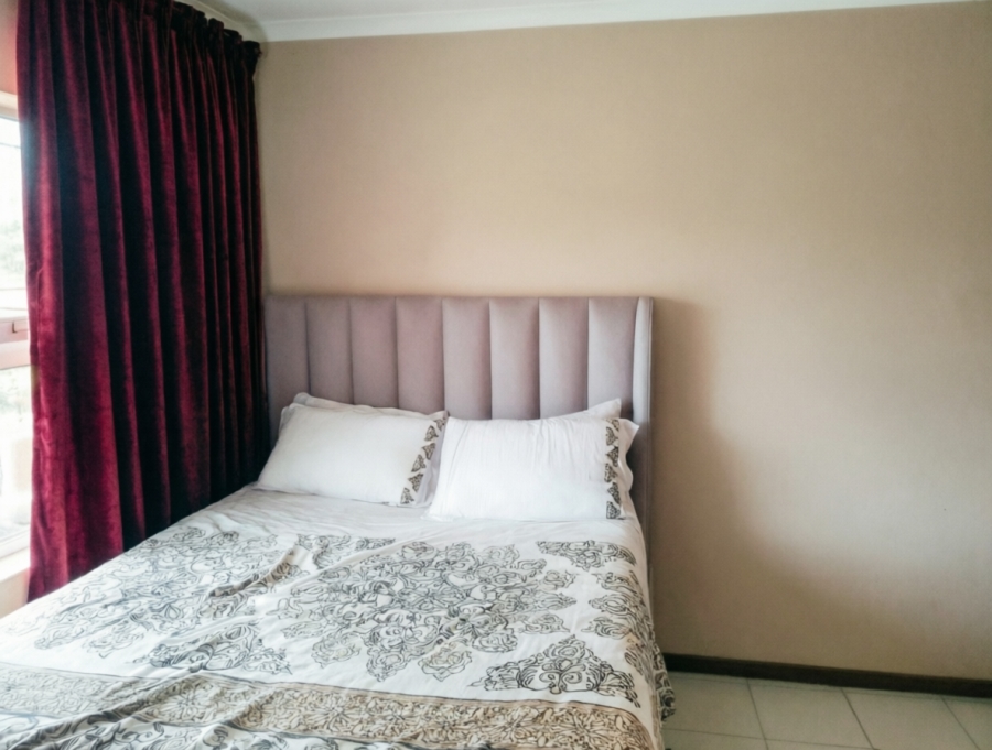2 Bedroom Property for Sale in Buccleuch Gauteng