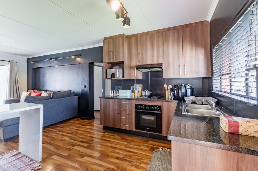 2 Bedroom Property for Sale in Barbeque Downs Gauteng