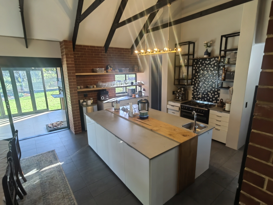 4 Bedroom Property for Sale in Overkruin Gauteng