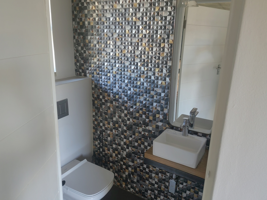 4 Bedroom Property for Sale in Overkruin Gauteng