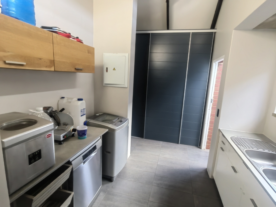 4 Bedroom Property for Sale in Overkruin Gauteng