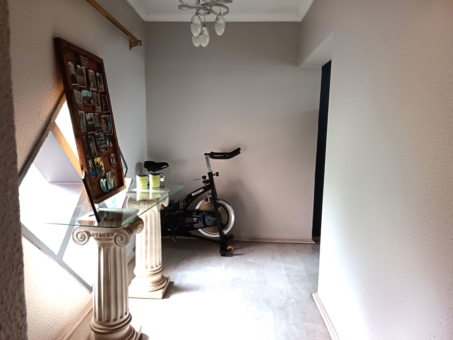 3 Bedroom Property for Sale in Kenleaf Gauteng