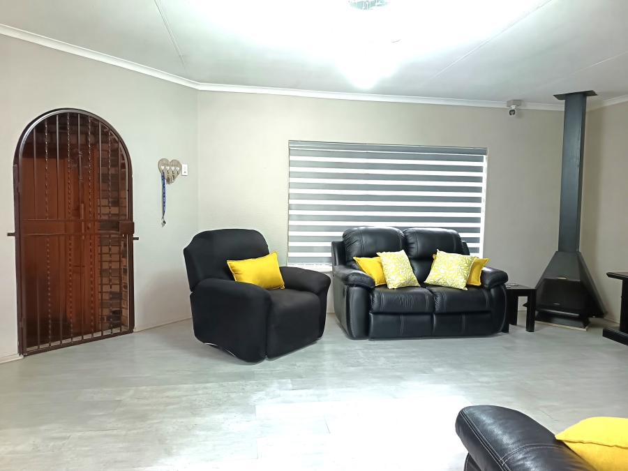 3 Bedroom Property for Sale in Kenleaf Gauteng