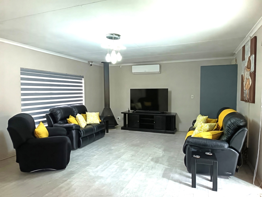 3 Bedroom Property for Sale in Kenleaf Gauteng