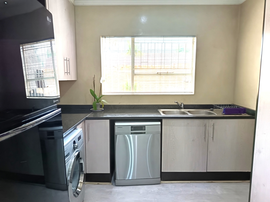 3 Bedroom Property for Sale in Kenleaf Gauteng