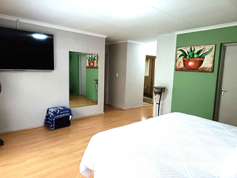 3 Bedroom Property for Sale in Kenleaf Gauteng